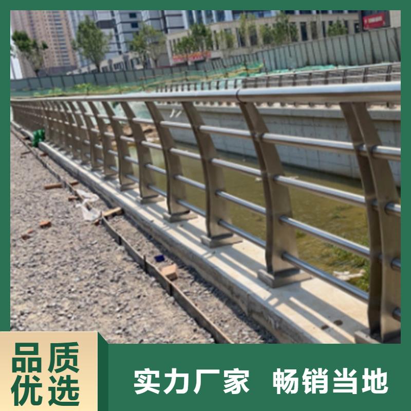 尚義縣不銹鋼防撞護欄線條優(yōu)美