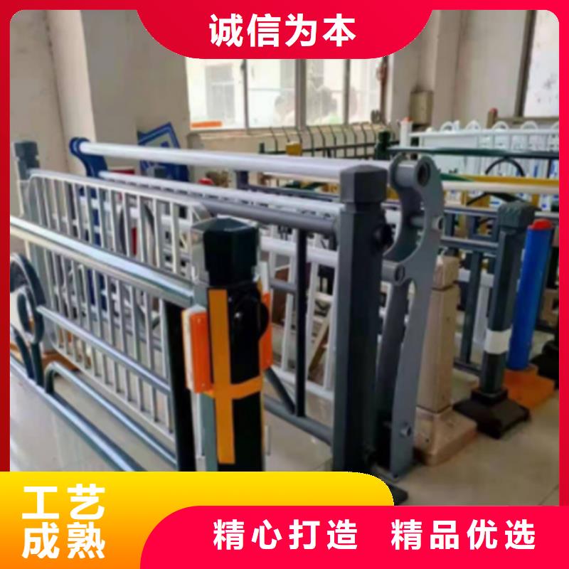 Q355D噴氟碳漆護欄量大價優(yōu)