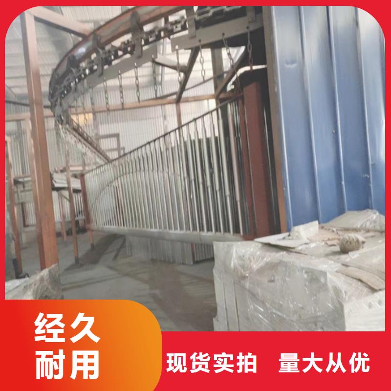 同質量燈光防撞護欄，我們價格更合理