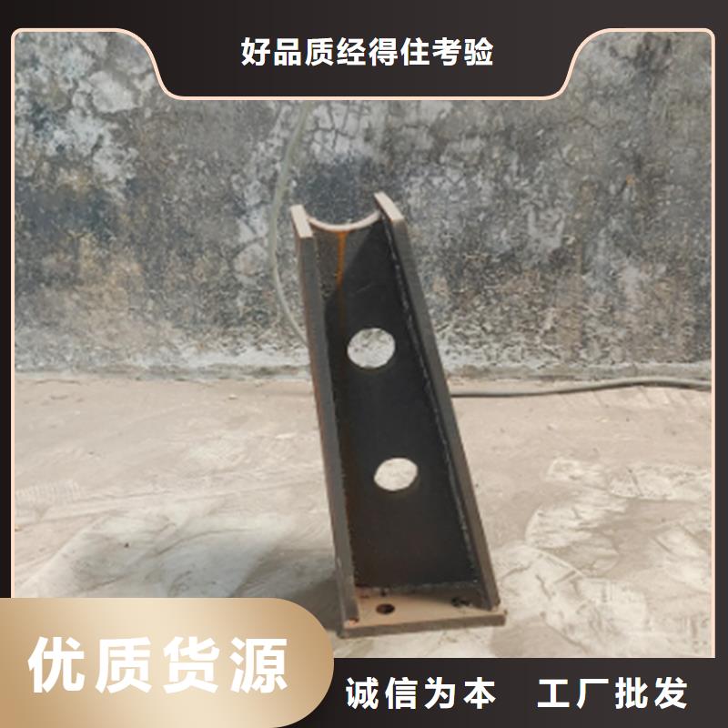 不銹鋼復合管護欄的特點廠家-現貨足