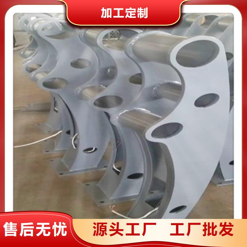 不銹鋼橋梁護(hù)欄碳素復(fù)合管廠家工藝成熟