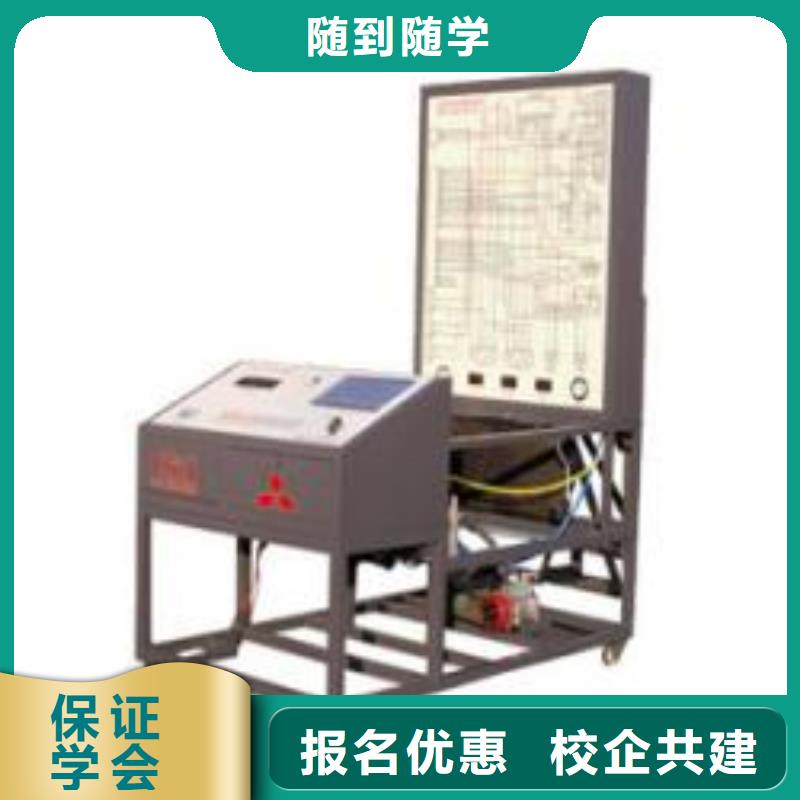 虎振汽修挖掘機培訓(xùn)師資力量強