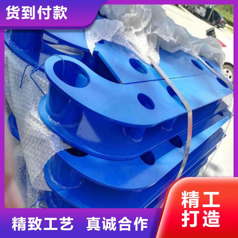 護(hù)欄鋼板立柱型號齊全