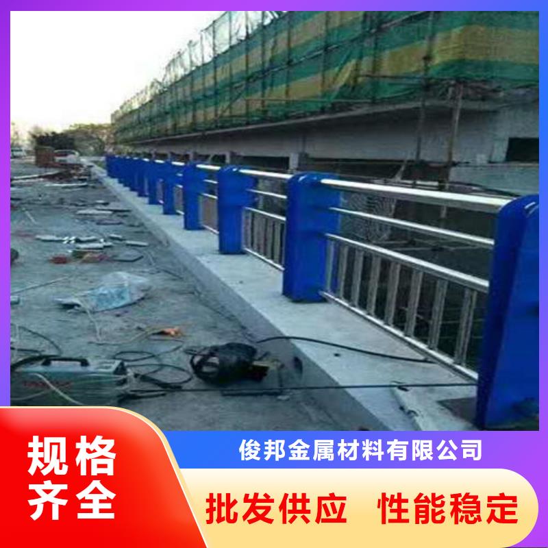 不銹鋼橋梁欄桿大氣美觀