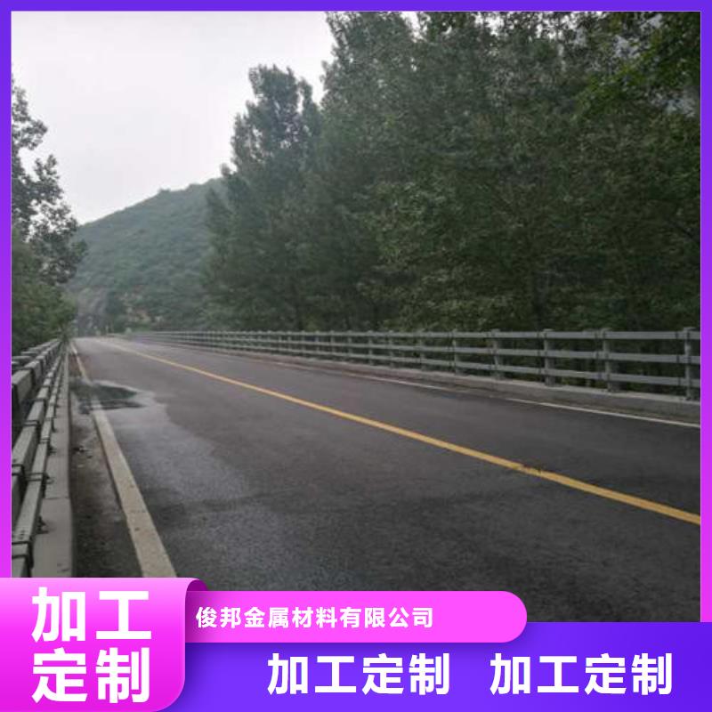 不銹鋼欄桿工藝精湛