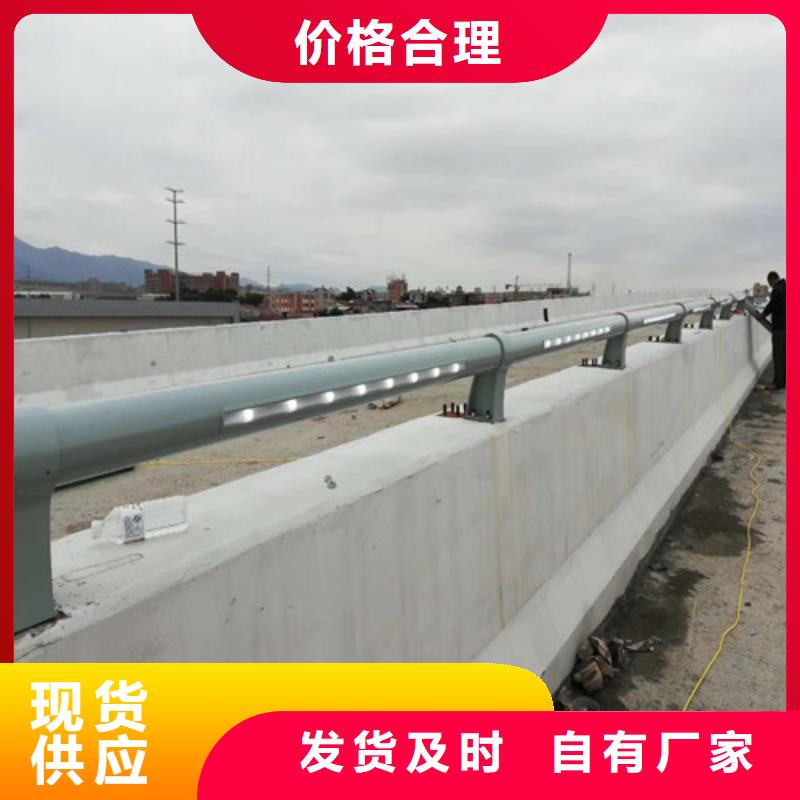  防撞護(hù)欄工藝精細(xì)質(zhì)保長(zhǎng)久