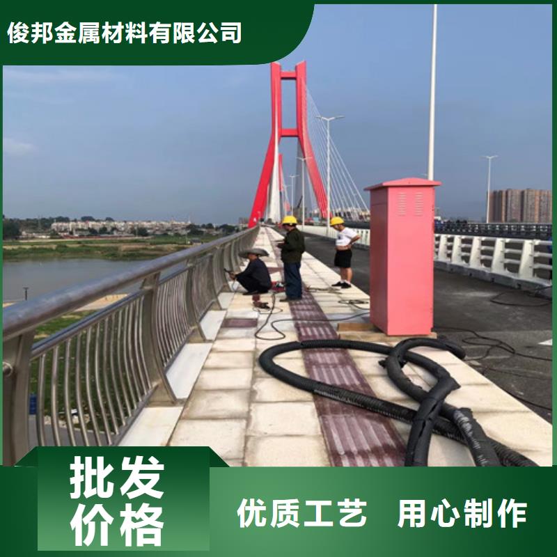 防撞護欄防撞護欄廠家客戶滿意度高