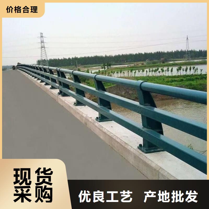  防撞護(hù)欄真實(shí)拍攝品質(zhì)可靠