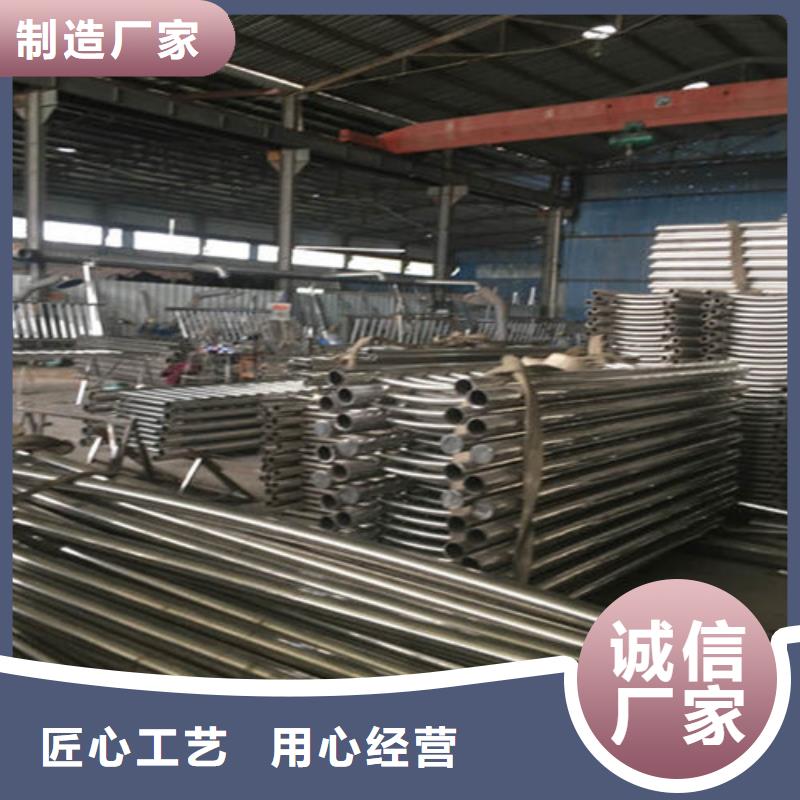  防撞護(hù)欄實(shí)力商家