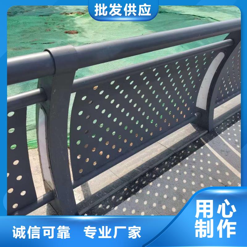 防城港鍍鋅噴塑鋼板立柱