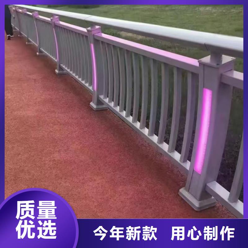 生產(chǎn)不銹鋼護(hù)欄立柱亮度好