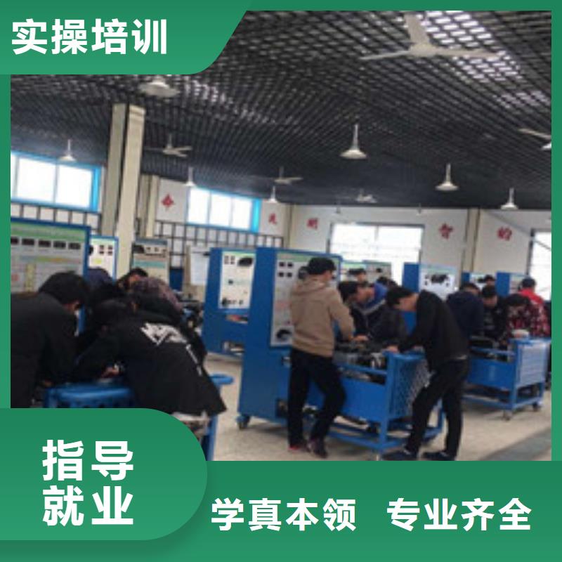 安新學(xué)汽修一年學(xué)費(fèi)多少錢去哪里學(xué)汽車修理比較好