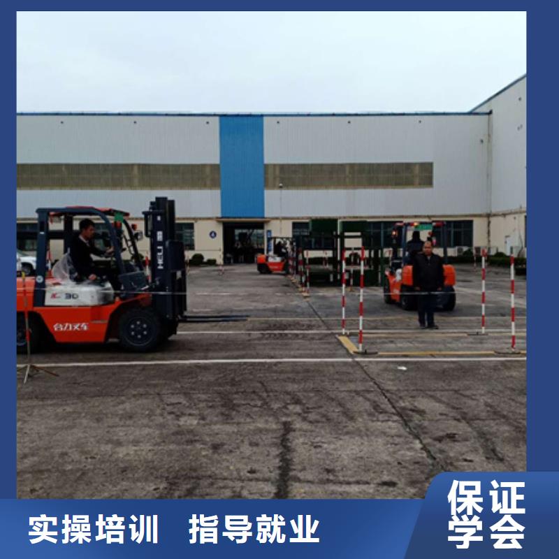 徐水口碑好挖掘機挖土機學校挖掘機挖溝機學校排行榜