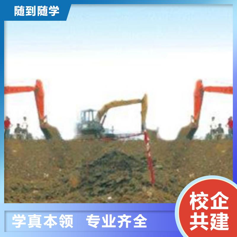 哪里有鏟車叉車培訓學校學叉車鏟車好嗎有前途嗎