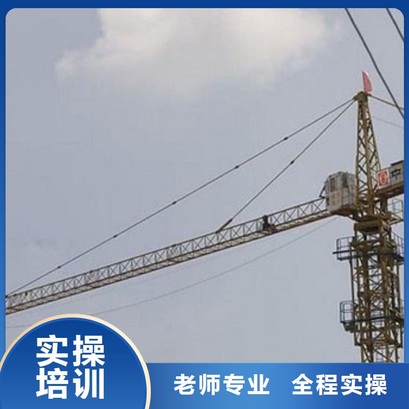 昌黎鏟車培訓場地大設備多全天上車實訓為主