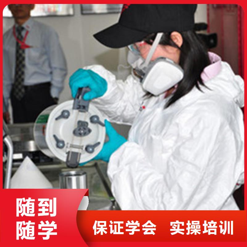 哪里有汽車美容裝具技校汽車美容培訓班哪家好