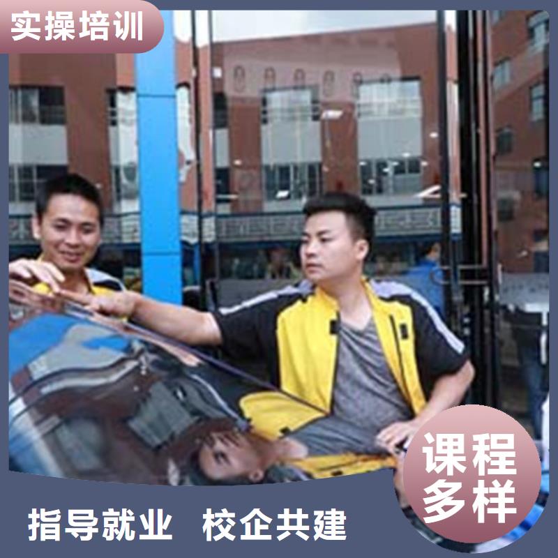 汽車美容裝具培訓,中西糕點烘焙培訓免費試學