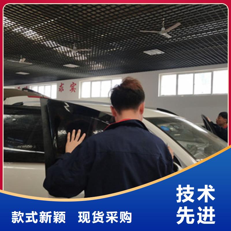 滿城哪個技校學快速鈑噴技術學汽車美容裝具去哪報名