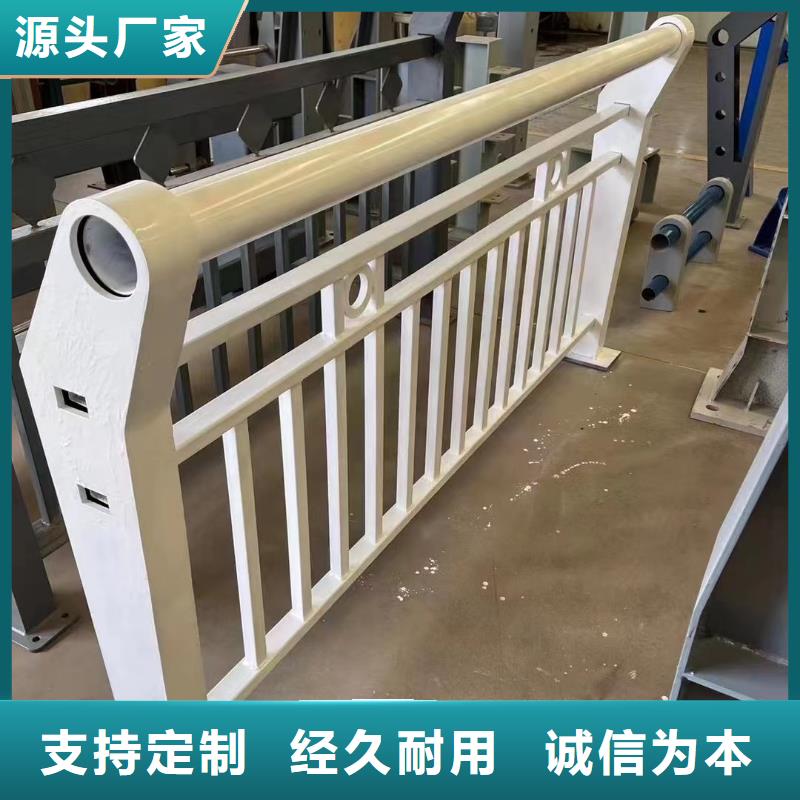 ：鋼背木護欄供貨商