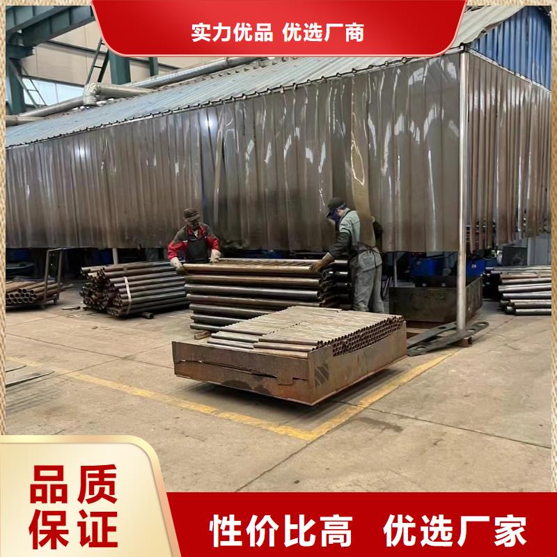高架橋加厚隔離護(hù)欄各種型號(hào)批發(fā)