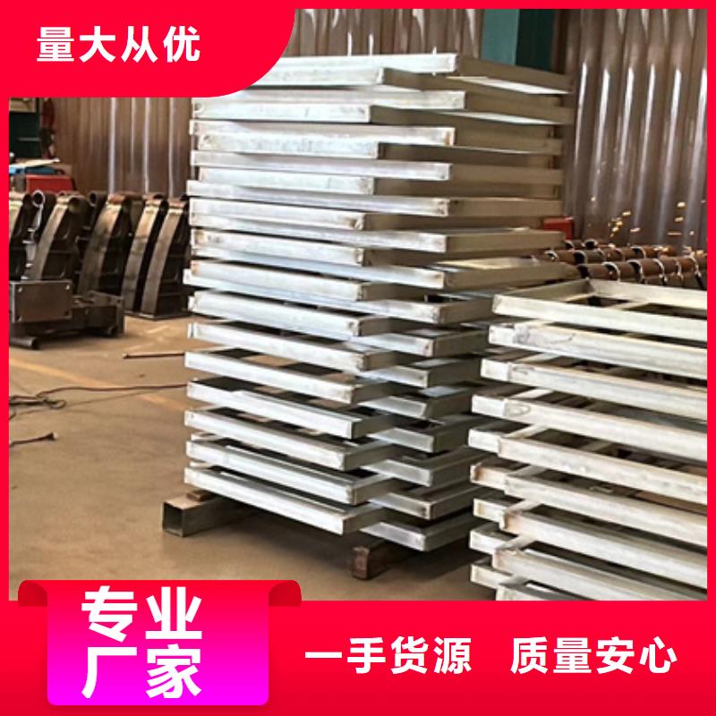 優質不銹鋼燈箱護欄的廠家