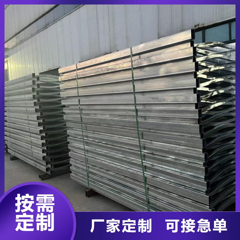 道路護(hù)欄廠家，價廉
