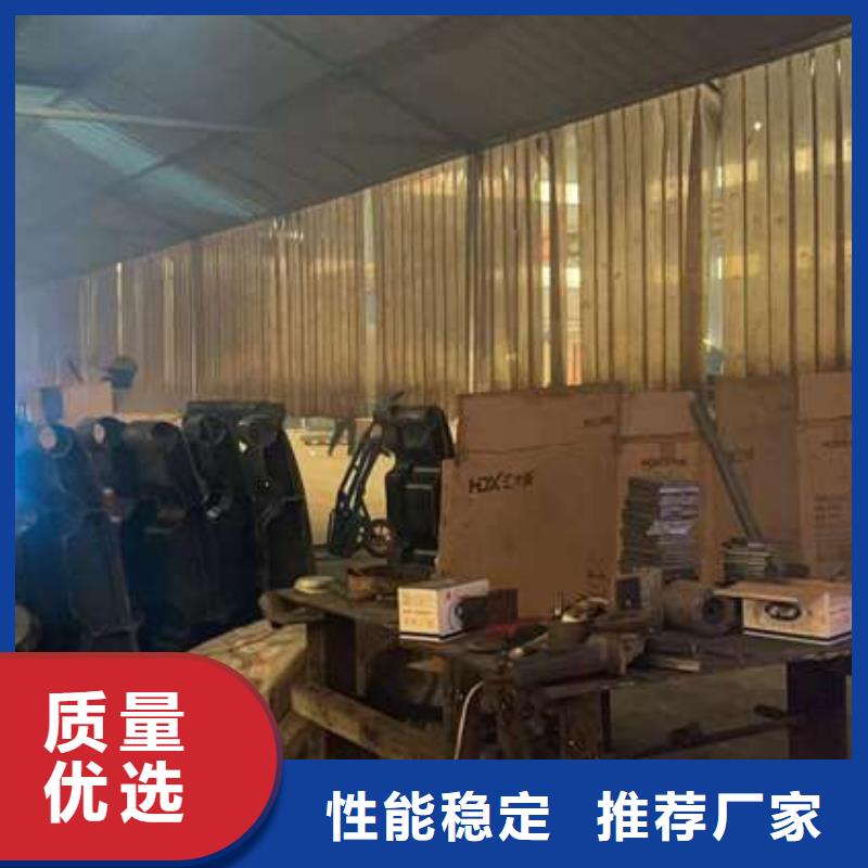 高架橋加厚隔離護(hù)欄各種型號(hào)批發(fā)