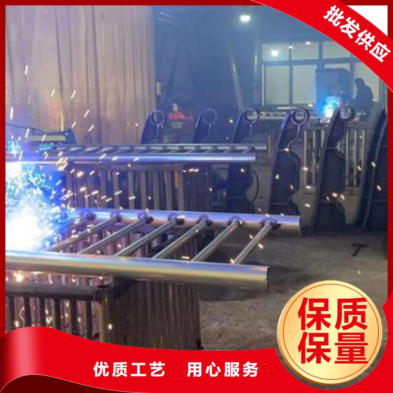 不銹鋼復合管道路護欄鑄造金品