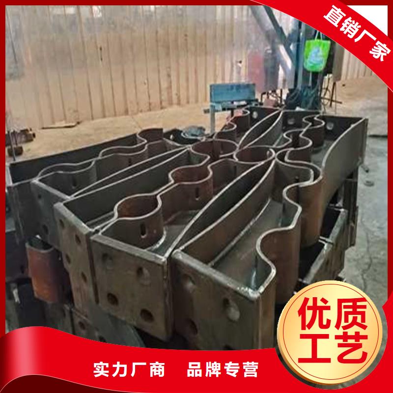 橋梁隔離護欄-用心做產(chǎn)品