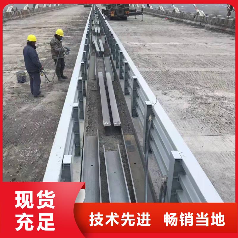公明街道防撞護(hù)欄圖片現(xiàn)貨充足防撞護(hù)欄