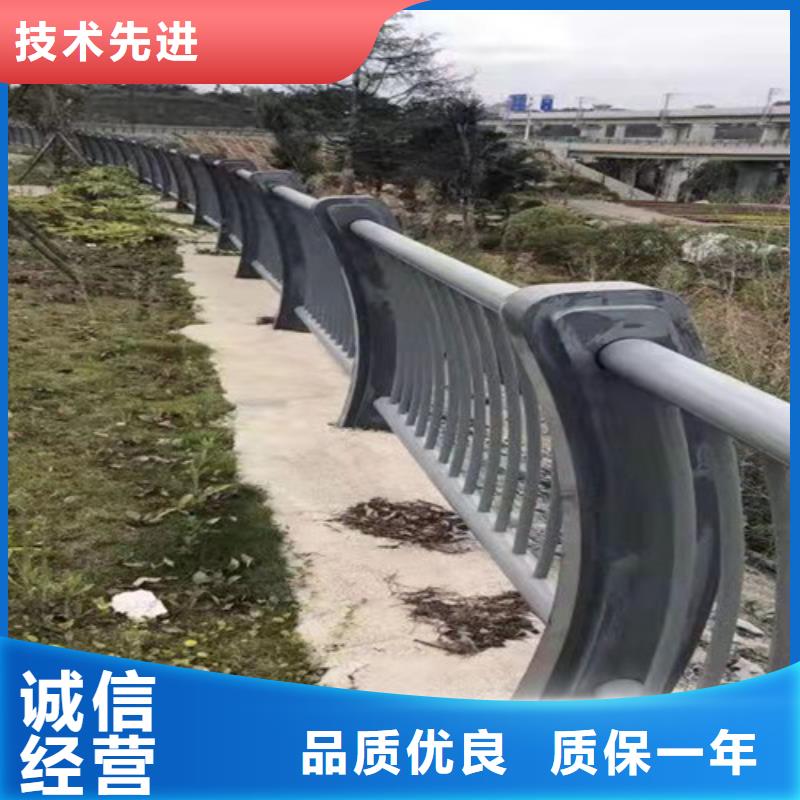 有實力的鍍鋅管仿木河道護欄廠家