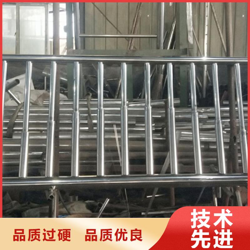 靜電噴塑防撞護(hù)欄源頭工廠