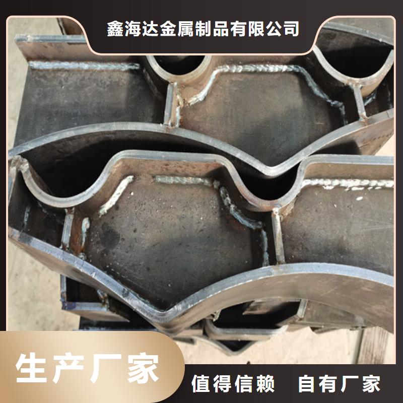 公路碳素鋼噴涂護(hù)欄實力廠家生產(chǎn)