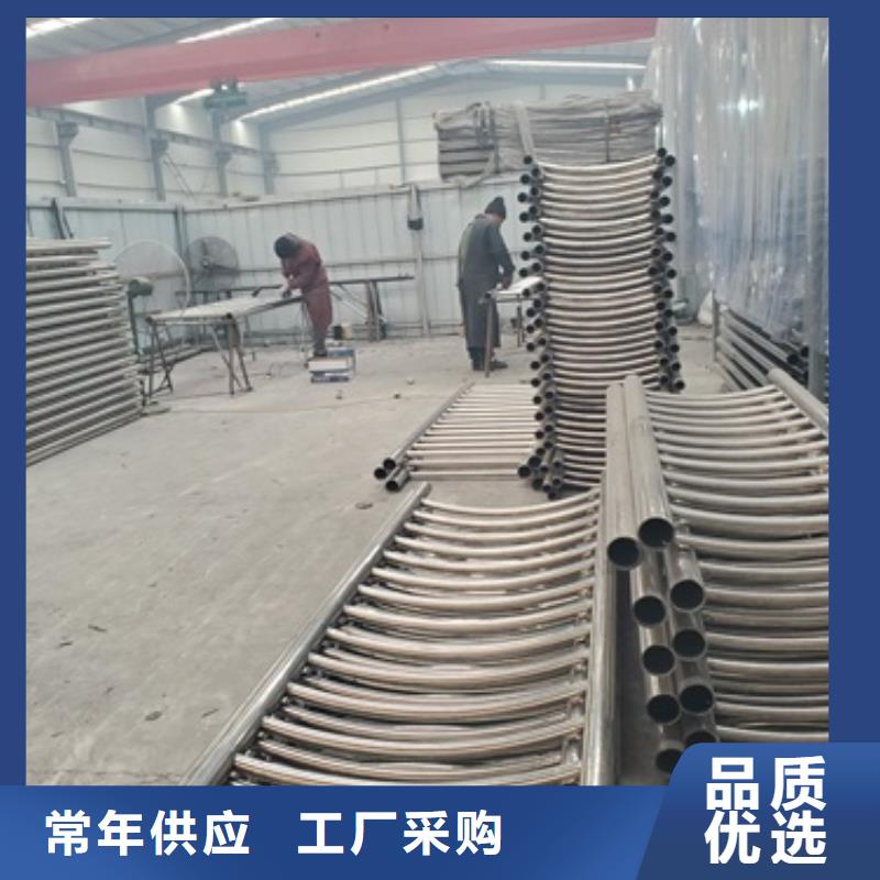 桥梁护栏中央分隔栏通过检测