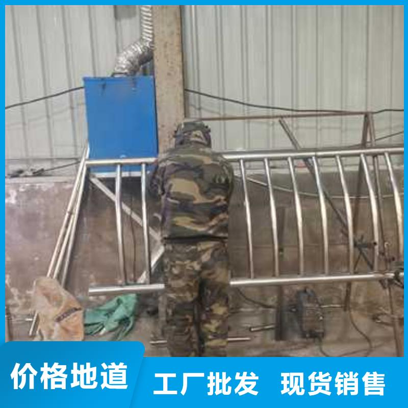 不銹鋼復合管防撞護欄立柱橋梁防撞護欄貨源充足