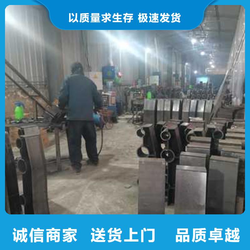 不锈钢复合管防撞护栏LED防护栏杆多年行业积累