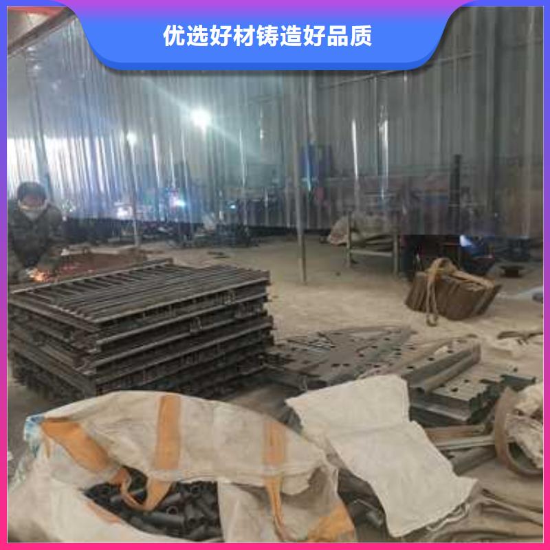 品質(zhì)保證的方管防撞欄桿廠家