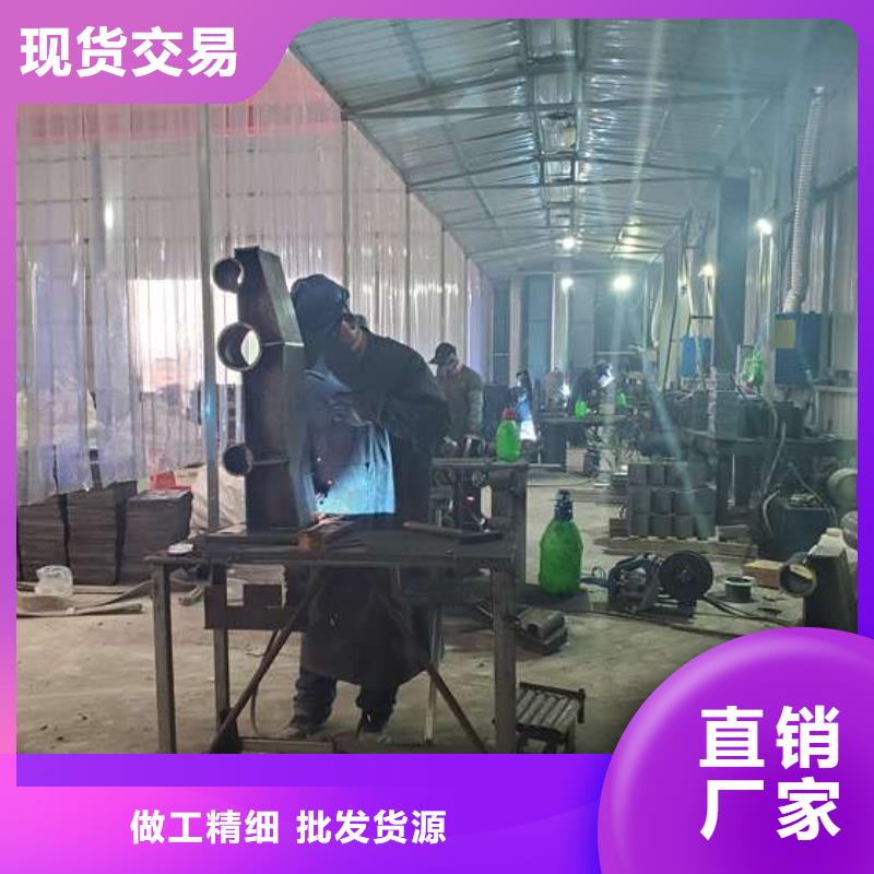 發貨及時的公路防撞護欄廠家