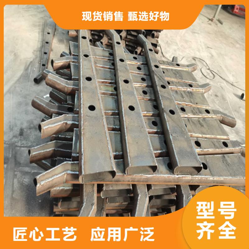 不銹鋼防撞護(hù)欄組裝靈活