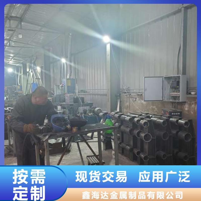 仿木防撞橋梁護欄按需定制