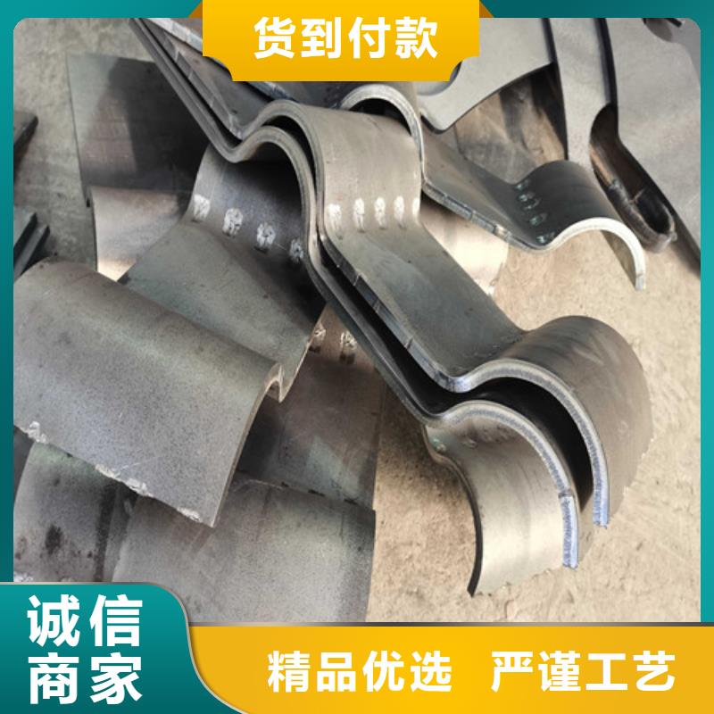護(hù)欄不銹鋼復(fù)合管護(hù)欄欄桿產(chǎn)品實(shí)拍