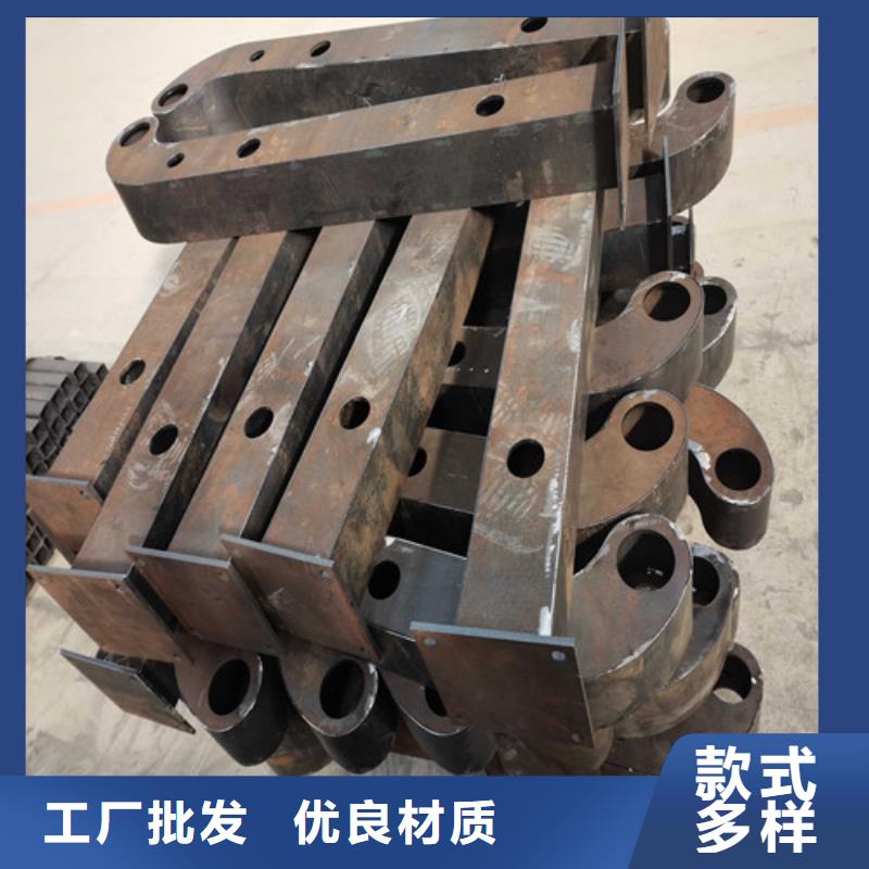 價(jià)格低的不銹鋼復(fù)合管隔離護(hù)欄實(shí)體廠家