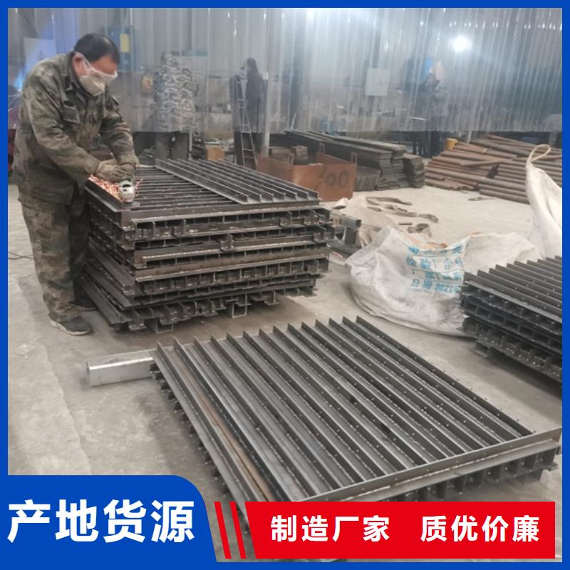 不銹鋼碳素鋼復合管欄桿廠家直銷-找鑫潤通不銹鋼制品有限公司