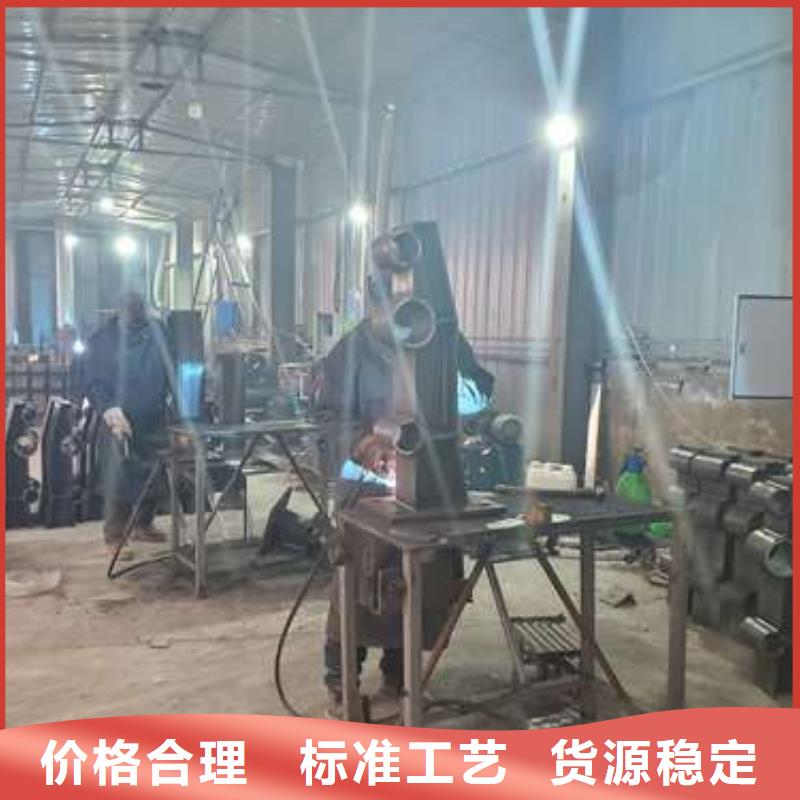 批發(fā)隔離護欄找鑫潤通不銹鋼制品有限公司