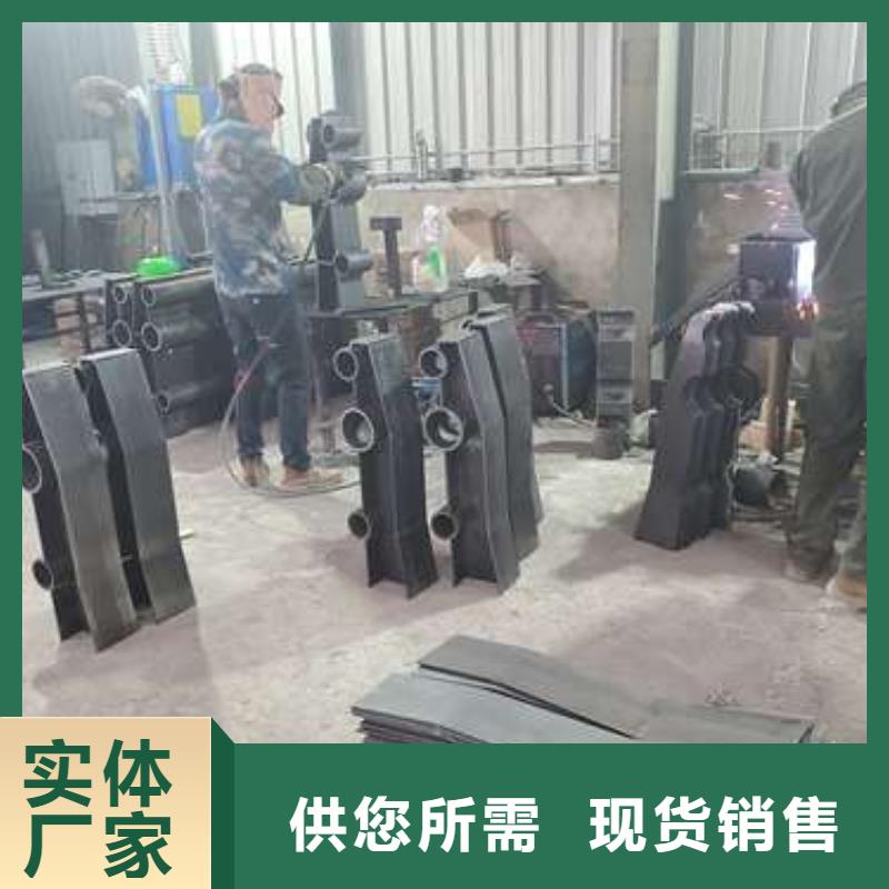 三橫梁防撞欄桿