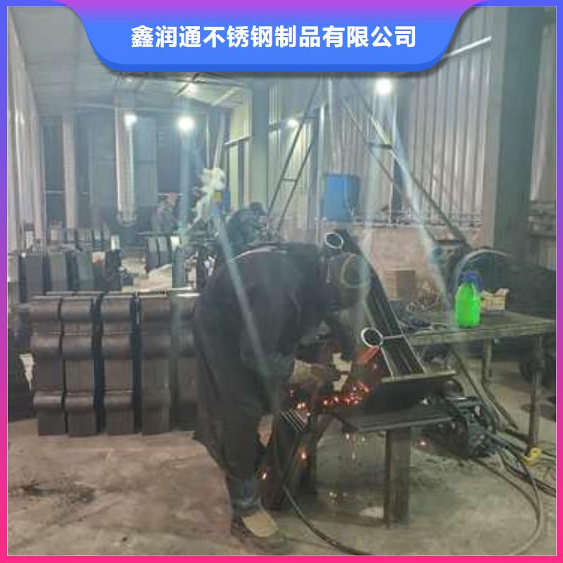 防撞護欄,橋梁欄桿好廠家有擔當