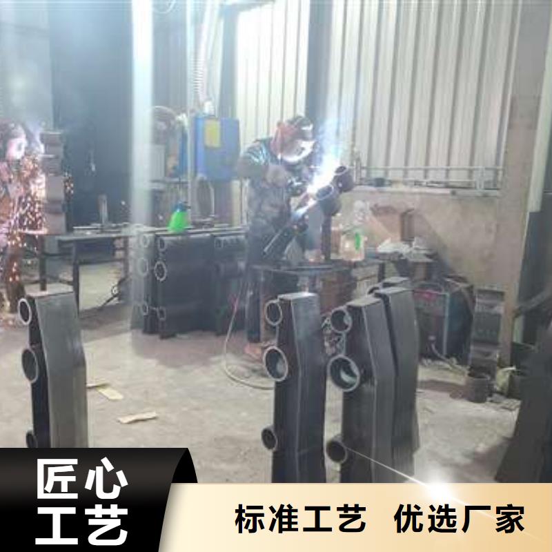 遷安防撞不銹鋼復合管護欄工廠
