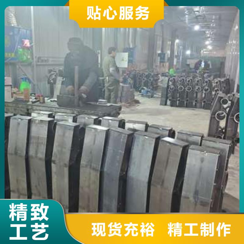 不銹鋼防撞護欄廠家施工簡便