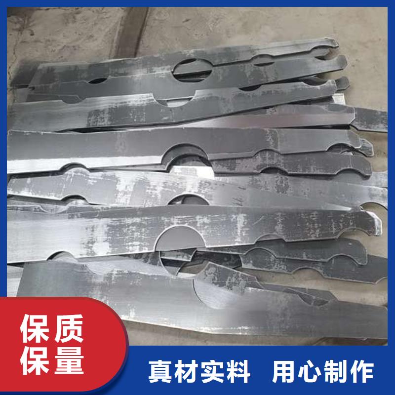 304不銹鋼碳素鋼復合管護欄質(zhì)量可靠