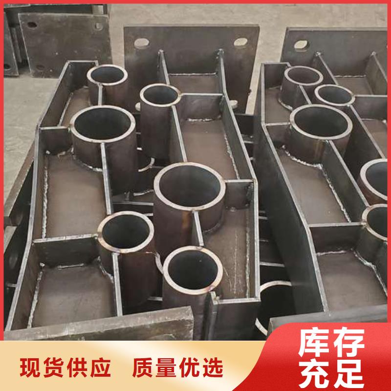 漳州防撞不銹鋼復(fù)合管護(hù)欄多少錢(qián)一米
